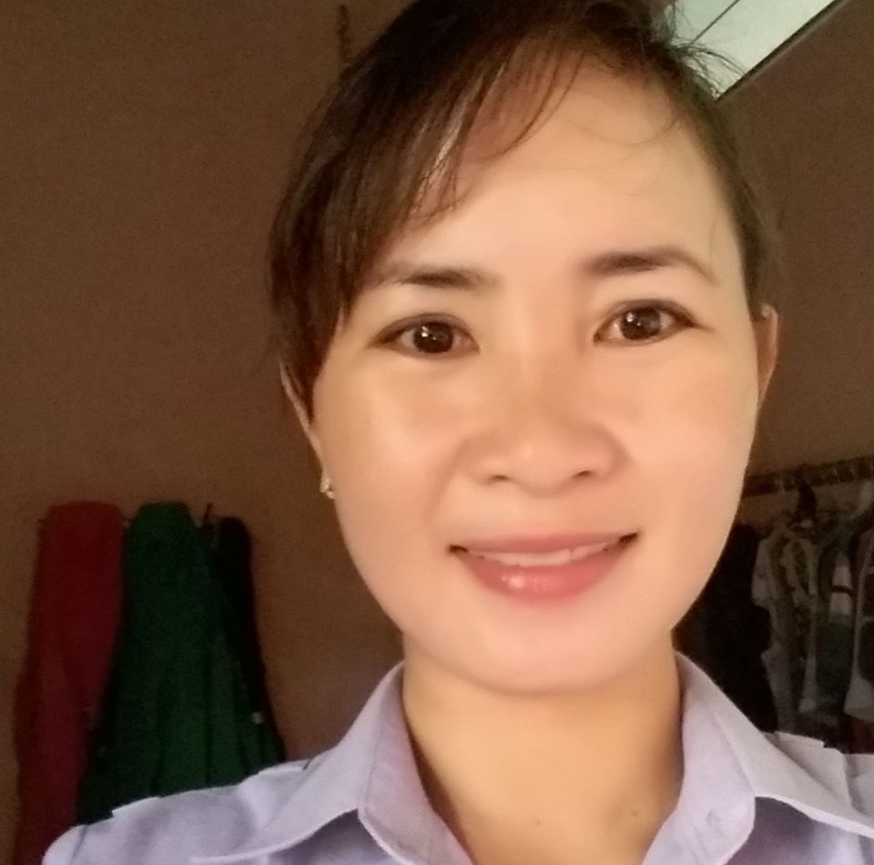 Chị Hồng Giang da sạch nám, láng mịn chỉ với 2 hộp sheep Placenta concentrate của Mỹ Chị Hồng Giang da sạch nám, láng mịn chỉ với 2 hộp sheep Placenta concentrate của Mỹ